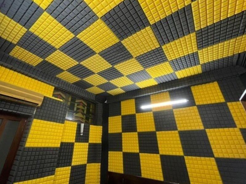  Foam tiêu âm giúp giảm vang, dội âm cho trần