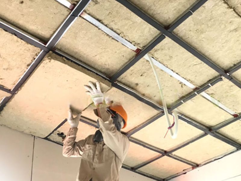  Nhân công thi công trần cách âm club