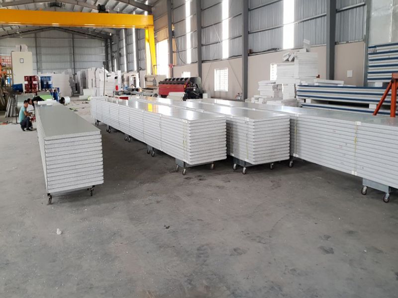  Địa điểm thi công có thể ảnh hưởng đến chi phí nhân công thi công lắp đặt panel