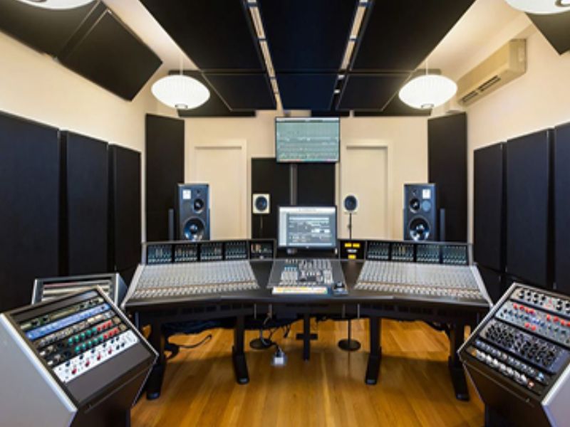  Alo Nhà Xinh - đơn vị có nhiều năm kinh nghiệm thi công, thiết kế phòng thu hiệu quả