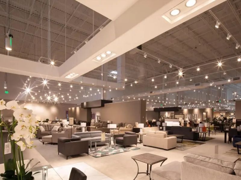  Liên hệ Alo Nhà Xinh để được tư vấn lắp đặt tiêu âm cho showroom chi tiết, phù hợp ngân sách