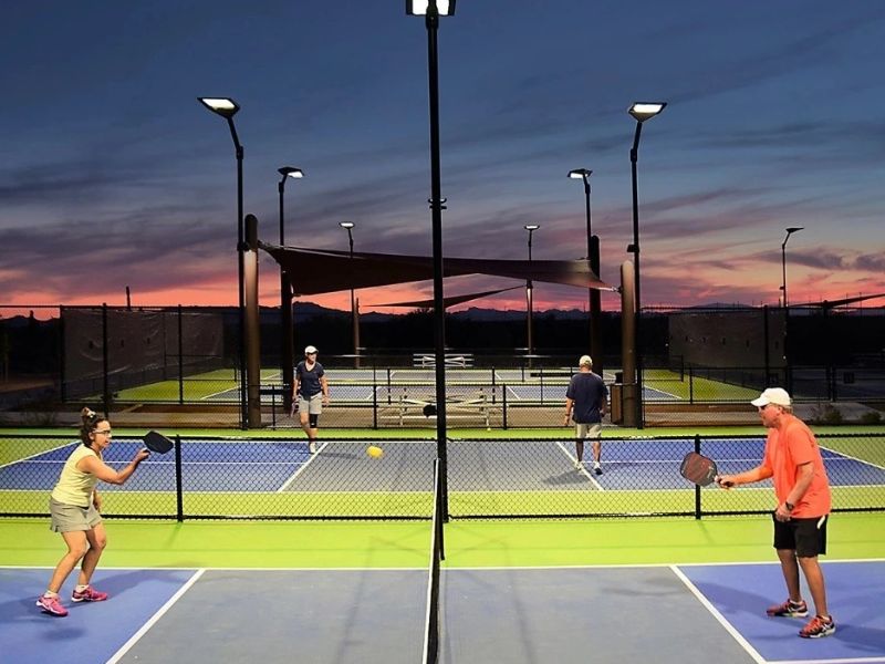  Quá trình thi công sân pickleball cần tuân thủ các quy định và giấy phép xây dựng