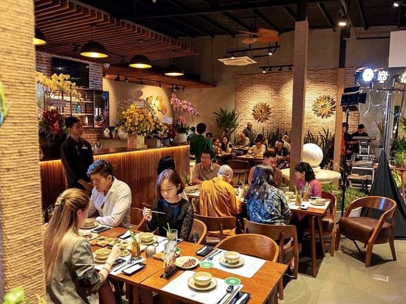  Chi phí thi công trần, sàn thường dao động từ 15-20% tổng chi phí