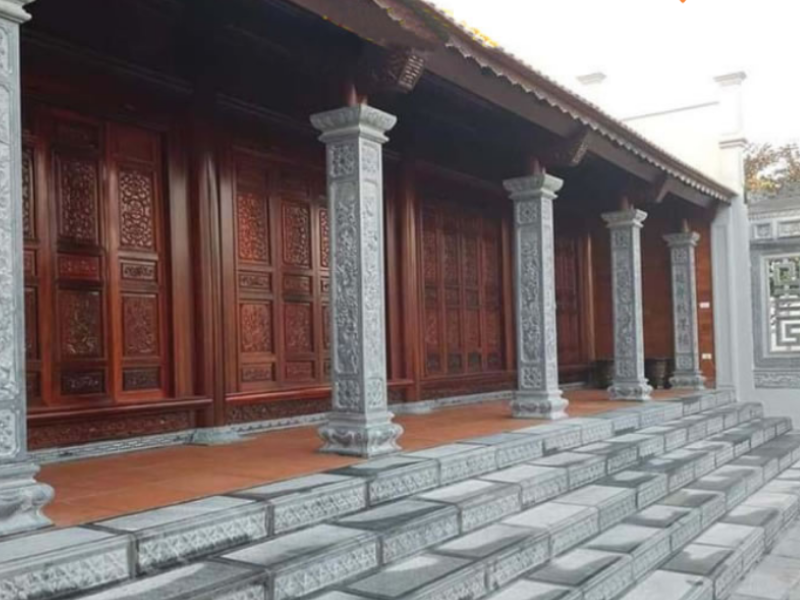  Đơn vị thi công sửa chữa khu vực bậc tam cấp hạn chế tình trạng trơn trượt