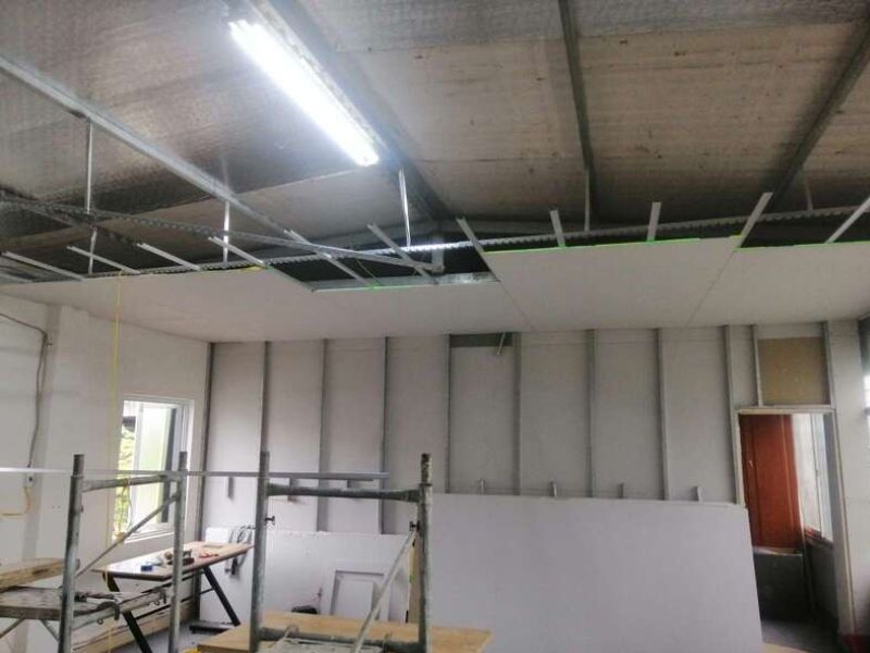  Mẫu phòng ngủ sử dụng tấm PU Foam cách âm trần nhà