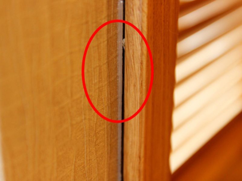  Khe cửa là điểm rò rỉ âm thanh cần được xử lý để đảm bảo hiệu quả cách âm tốt nhất