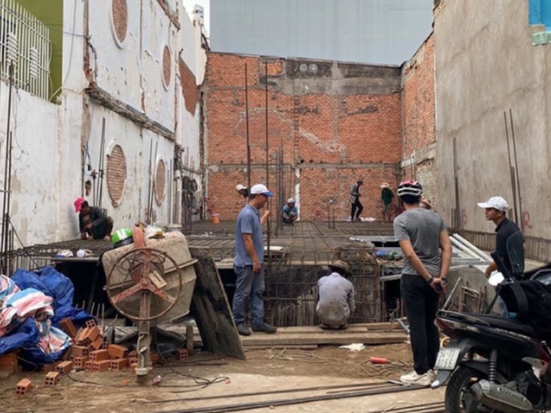  Quá trình thi công nhà phố hẻm nhỏ HCM cần đảm bảo sự khoa học, an toàn cho người dân xung quanh