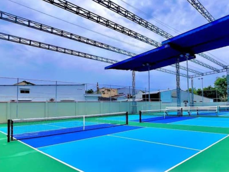  Chọn vật liệu phù hợp giúp đảm bảo độ bền của sân pickleball trên sân thượng