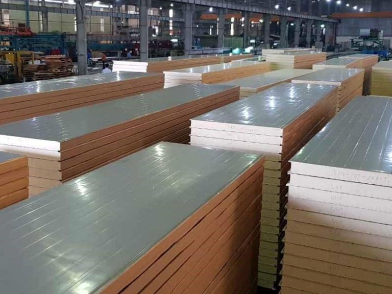  Vách panel PU độ dày cao giúp chống nóng, tiết kiệm năng lượng hiệu quả