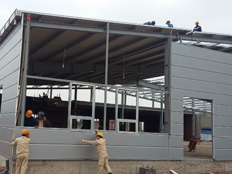  Vách panel cách âm hoàn thiện nhà xưởng, khu sản xuất công nghiệp