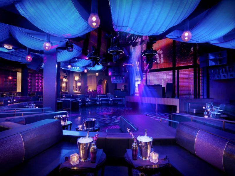  Vật liệu quyết định 70% chi phí, chênh 120.000–400.000đ/m², hiệu quả cách âm tăng 10–25%