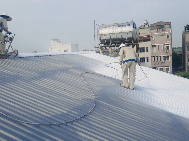  Lựa chọn loại sơn chống sét cho mái tôn phù hợp