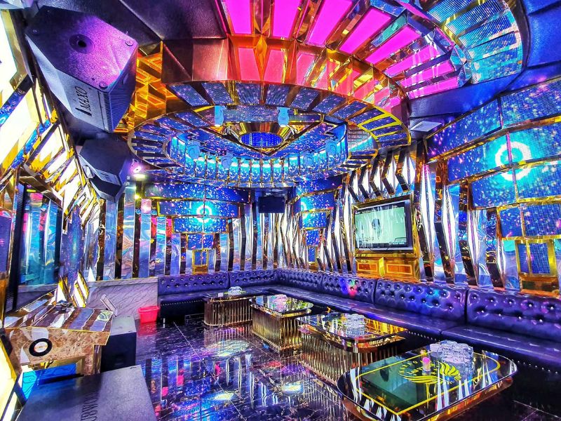  Karaoke, bar cần cách âm nặng, âm trầm phức tạp, làm thiếu dễ tốn chi phí làm lại