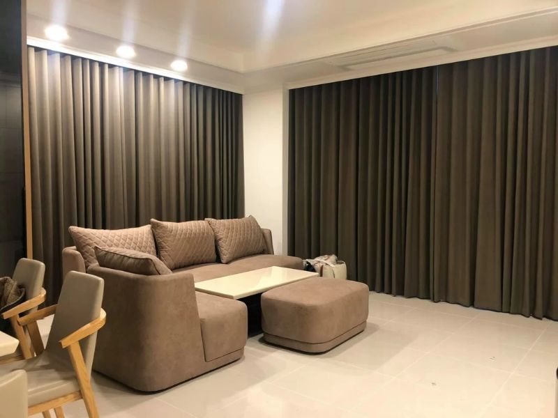  Lắp đặt rèm vải cách âm chuyên dụng khi thi công