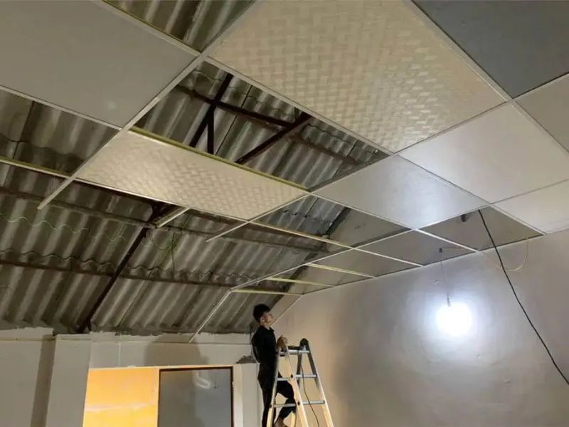  Xử lý mái tôn, vách tôn khi thi công cách âm nhà xưởng