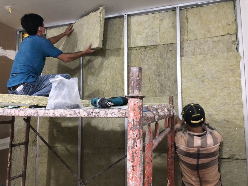  Thi công cách âm sử dụng vật liệu chất lượng