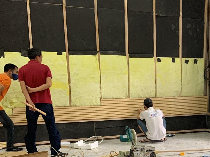  Giải pháp chống ồn đơn giản là ốp thêm một hệ vách mỏng phía trong