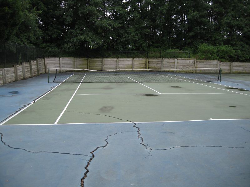  Các dấu hiệu cần phải cải tạo sân pickleball xuống cấp