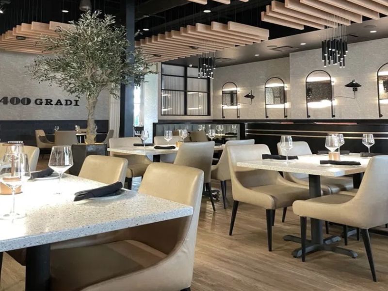  Giải pháp tiêu âm tối ưu cho không gian chuyên nghiệp xử lý âm vang bằng trần lam gỗ, đảm bảo trải nghiệm ẩm thực hoàn hảo