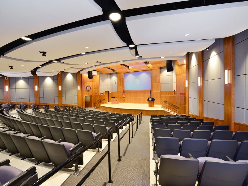  Công trình thi công tiêu âm hội trường đảm bảo hiệu quả cách âm