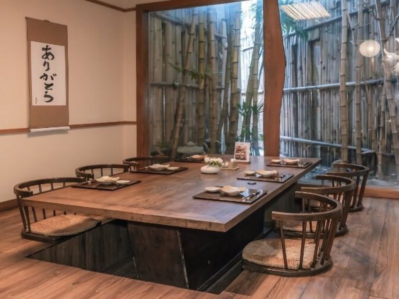 Tái cấu trúc khu vực quầy Sushi và nghệ thuật bài trí phòng VIP