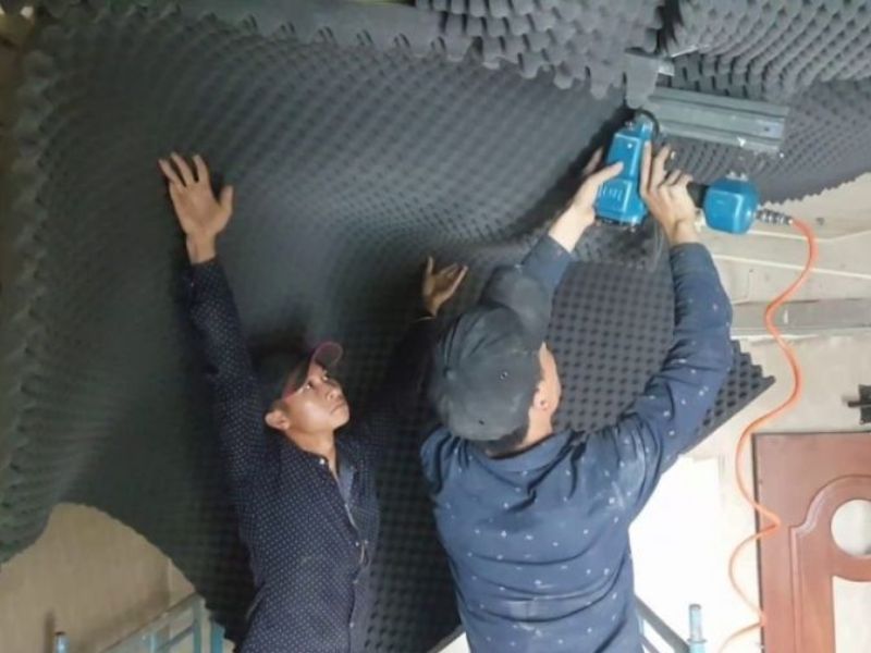  Thi công cách âm trần phòng karaoke