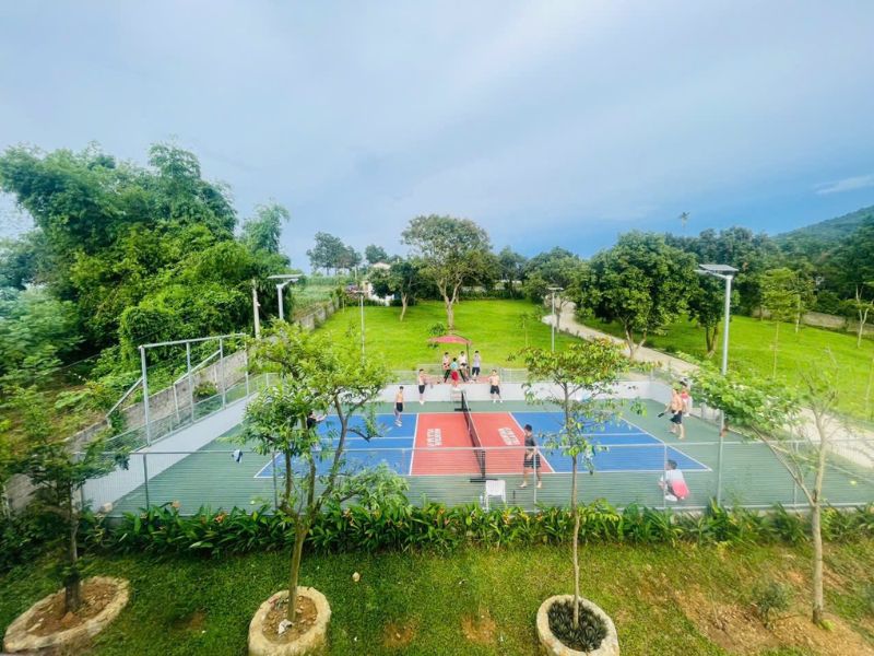   Chi phí thi công sân Pickleball tại resort homestay