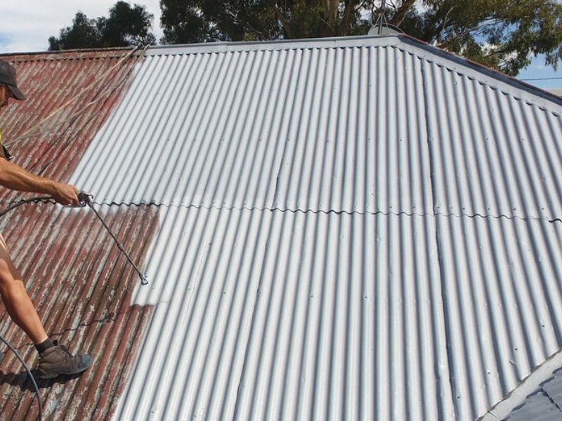  Thi công sơn cách nhiệt chống rỉ mái tôn đúng quy trình