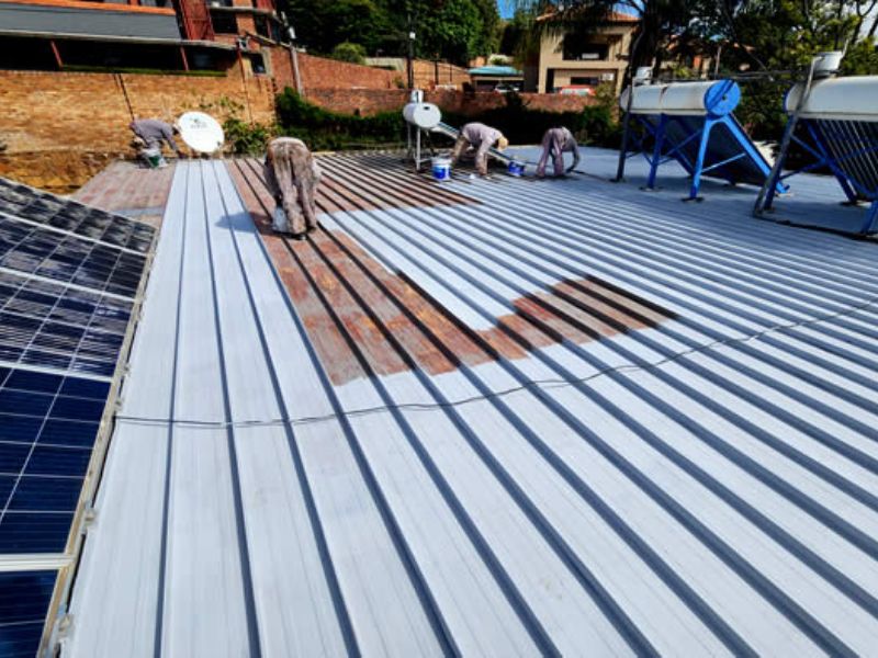 Sơn chống nóng an toàn cho sức khỏe được nhiều chủ đầu tư lựa chọn thi công