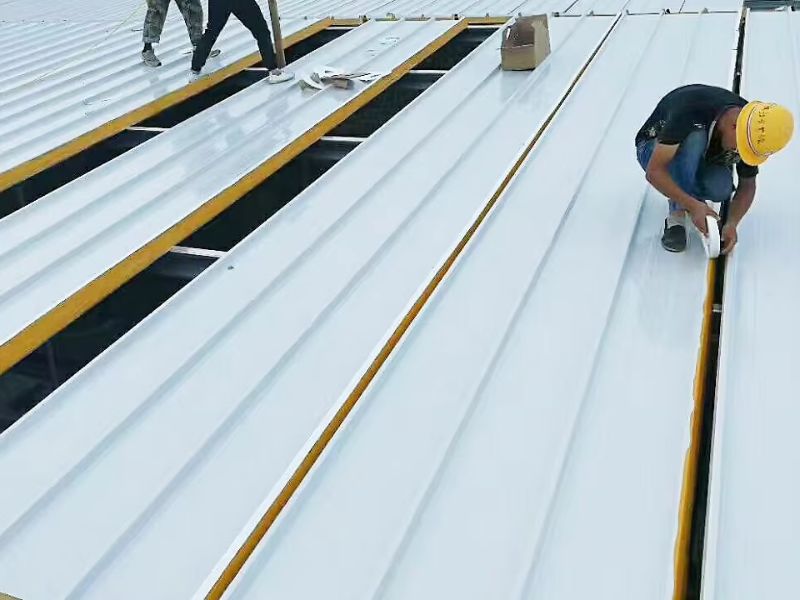  Panel EPS hoặc PU đang được đánh giá là giải pháp thi công mái nhẹ chống nóng tối ưu