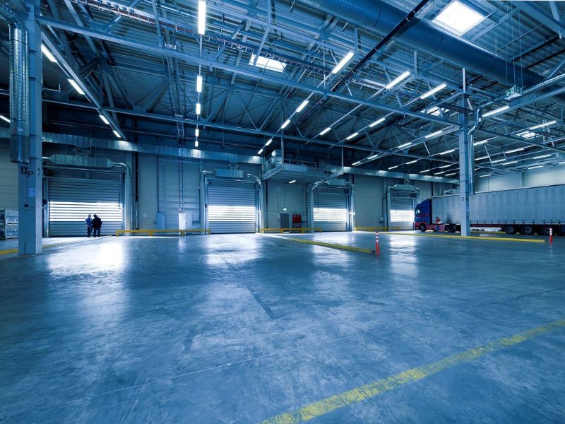  Lựa chọn đơn vị thi công nhà kho logistic bằng panel để đảm bảo chất lượng