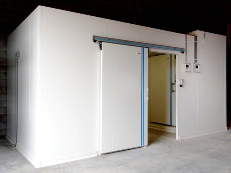  Thi công panel nhà kho lạnh PU cách nhiệt tốt, bền, dễ thi công