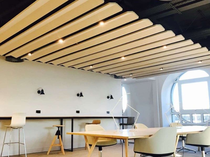  Giải pháp trần treo thả Baffle Polyester chống ẩm tuyệt đối khi thi công cách âm