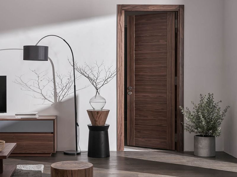  Thi công cách âm khách sạn sử dụng cửa gỗ công nghiệp lõi đặc 