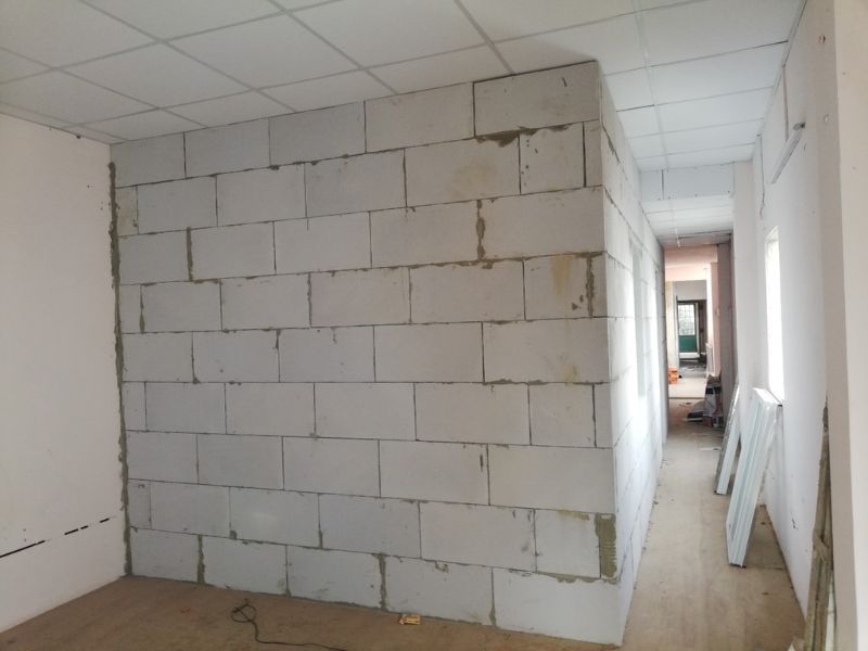  Sử dụng vật liệu nhẹ làm tường nhà phố