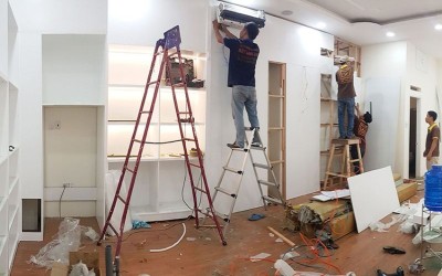 Báo giá thi công cải tạo nhà cũ HCM 2025: Tại sao cùng diện tích mà chênh hàng chục triệu?